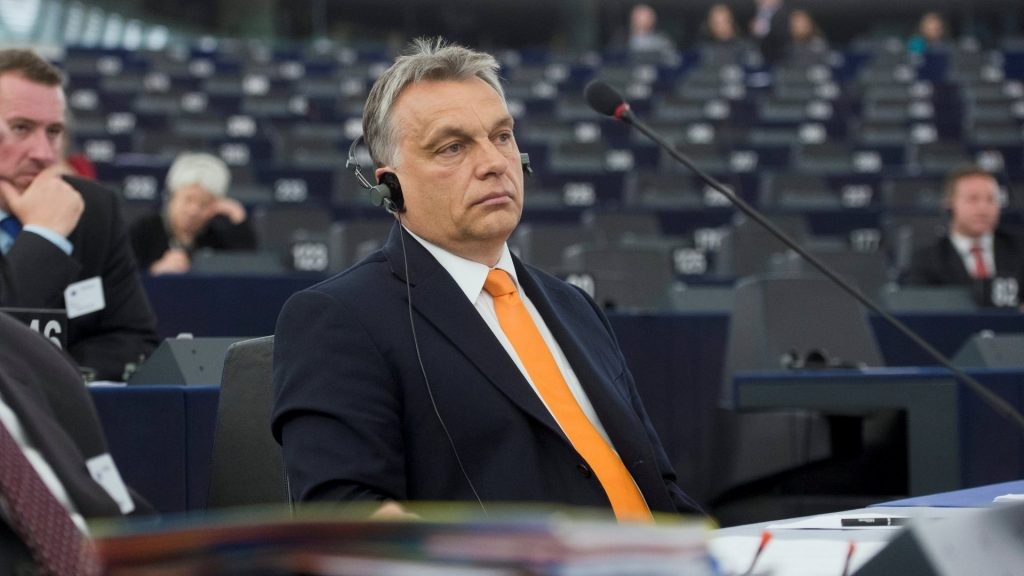Orbán Egyedül Eu