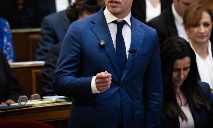 MagyarPeter Parlamentben